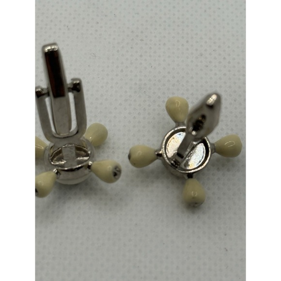 Kenneth Cole Hot & Cold Faucet White and Black Enameled Cufflinks Business Wear - Picture 7 of 9